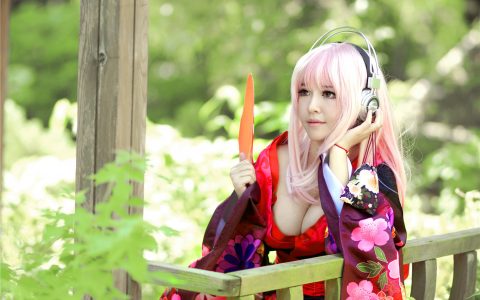 [Cosplay][8K]半半子 BanBanKo - 超级索尼子 SUPER SONICO THE ANIMATION