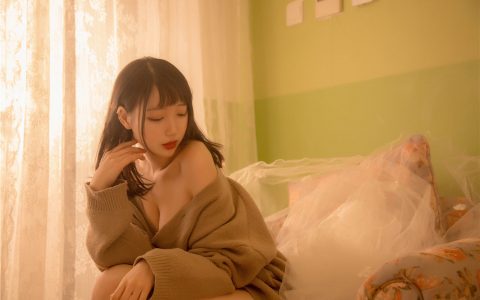 [Cosplay][8K]周叽是可爱兔兔 – 复古毛衣 Vintage Sweater
