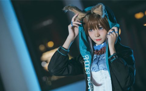 [Cosplay][8K]南桃Momoko – 阿米娅原皮肤 Arknights Amiya