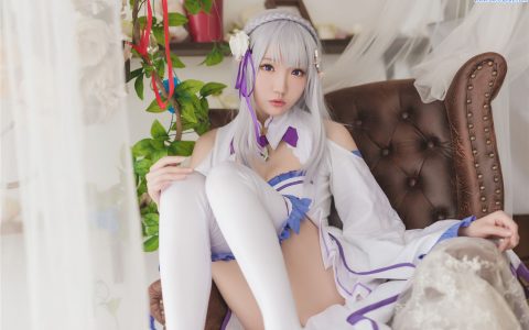 [Cosplay][8K]瓜希酱 – エミリア（Emilia）[16P-90MB]