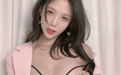 [Cosplay][8K]抖娘-利世 NO.057 粉色西装 Pink Suit