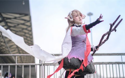 [Cosplay][8K]蓝小沂KiKi NO.08 明日方舟 艾雅法拉 Arknights Eyjafjalla