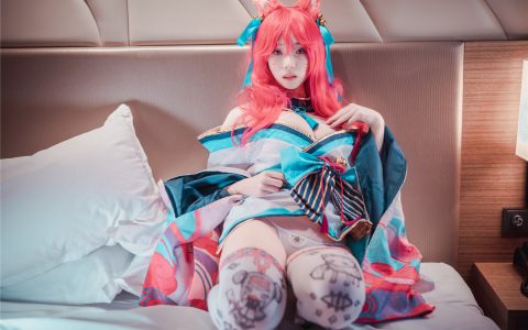 [Cosplay][8K]Bambi - Spirit Blossom Ahri (League of Legends)