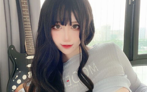 [Cosplay][8K]九曲Jean NO.048 吉他妹妹自拍 Guitar Sister Selfie