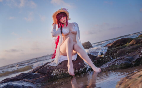 [Cosplay][8K]啊日日_Ganlory NO.008 絮库夫泳装 Azur Lane Surcouf Bikini