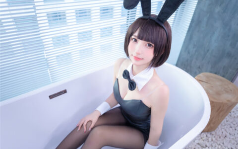 [Cosplay][8K]神楽坂真冬 NO.082 兔女郎与钢管《バニーバブル》