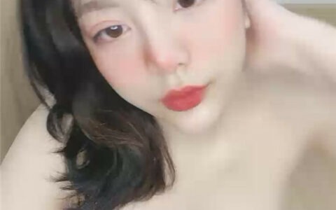 [IDOL][8K]G奶饅頭逼一線天 G-Cup Webcam Girl [NSFW]