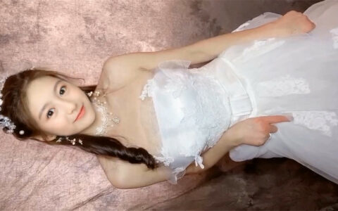 [IDOL][8K]明星顏值新娘子拍婚紗的時候背著老公偷偷拍了一套裸體寫真流出 Bride Secret Video [NFSW]