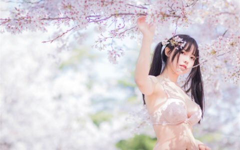 [Cosplay][8K]六味帝皇酱 – 樱花女友 The cherry blossom girlfriend