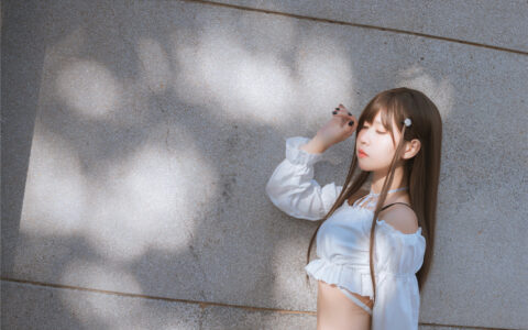 [Cosplay][8K]萌芽儿o0 – NO.18 邻家小恶魔 Devil Next Door