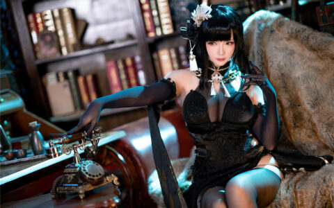 [Cosplay][8K]星之迟迟 NO.102《Darling》镇海-奇奢华苑 Azur Lane Chen Hai