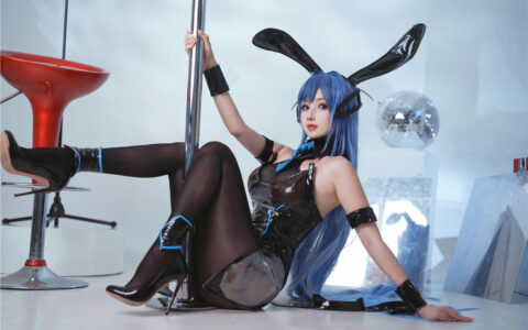 [Cosplay][8K]rioko凉凉子 NO.94 花园兔女郎 Garden Bunny