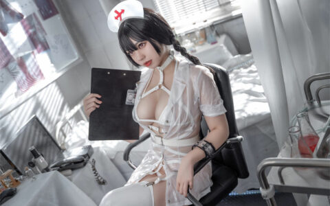 啊日日_Ganlory NO.17 未来白色护士 Future White Nurse