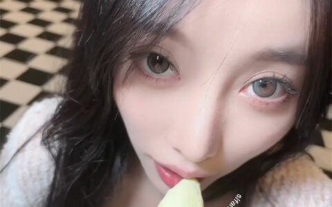 秀人超人氣女神[楊晨晨] 最新大尺度劇情《讓我羞恥又興奮的一晚》XIUREN Model Yome [NSFW]