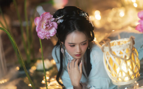 兔子Zzz不吃胡萝卜 NO.54 清欢 Girl and Flower