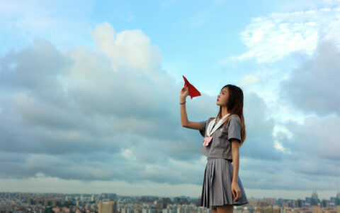 兔子Zzz不吃胡萝卜 NO.59 天台纸飞机 Rooftop Paper Plane