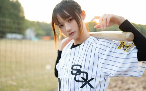 兔子Zzz不吃胡萝卜 NO.71 棒球少女 Baseball Girl