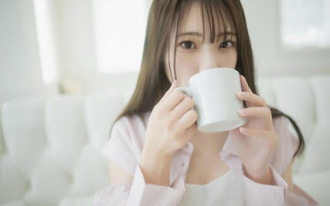 紅羽りお – ふれたくなる？