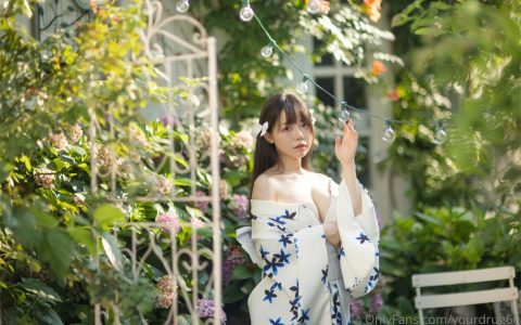 六味帝皇酱 – 夏日和服+of小短片 Summer Kimono [NSFW][72P-1V-34MB]