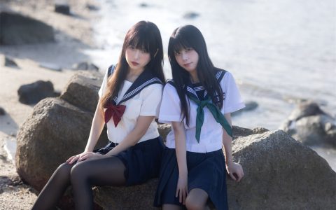 不呆猫 & 三無人型 - 水手服百合黑丝[51P-1V-1.03GB]