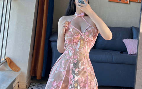 120斤的小王同学 - 掀开你的旗袍[25P-1V-134MB]