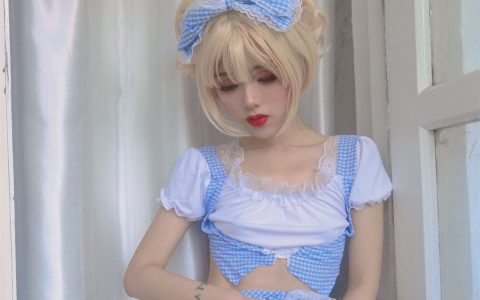 钛合金TiTi – 蓝白女仆 Maid in Blue and White [NSFW][24P-50MB]