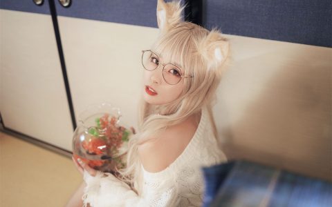 泥泥汝 - 猫女 cat girl [372P+12V／1.09GB]