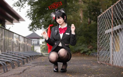 屿鱼 – 椿 [13P／25MB]