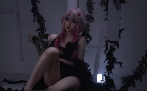 小和甜酒 – 黑羽 Black Wings [9P-58MB]