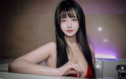 [PINK] Han Jina (한지나) – Bikini [70P／15GB]