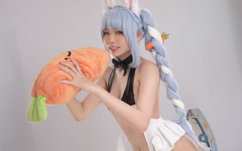 ZinieQ – Hololive Pekora [16P+2V／617MB]