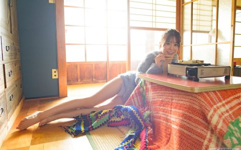 [Graphis] Limited Edition Nana Miho 未歩なな New Year Special 2024! [20P／33MB]