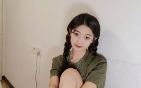 官X雅 – 丝袜足控的福音 深圳清纯美女[NSFW][106P／318MB]