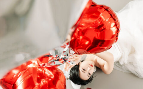 年年Nnian - LOVE 情人节特别篇 Valentine‘s Day Edition[NSFW][80P／775MB]