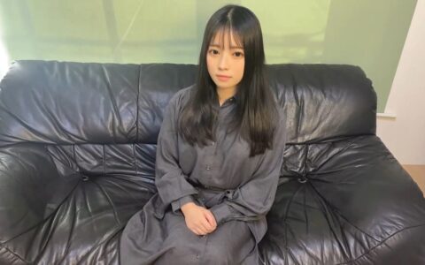 FC2-PPV無修正系列 - 超高顏值 19歲 女大生 援交[MP4-2V-2.02G]