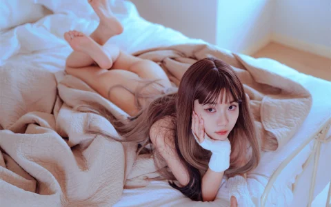 返场解禁 – 散图合集 [NSFW][103P／247MB]