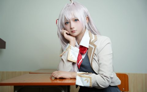 喜欢爱理吗 – 不时以俄语轻声遮羞的邻座艾莉同学 JK Girl[30P／147MB]