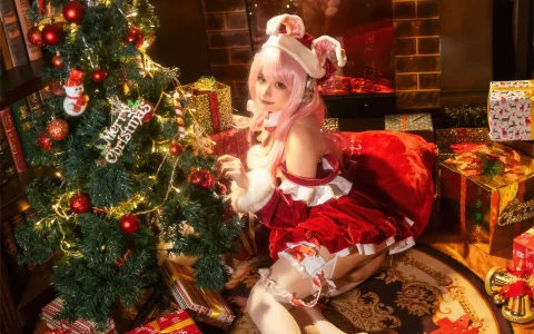 是三不是世w - 索尼子 圣诞 SONICO Christmas[44P／490MB]