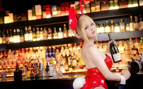 小容仔咕咕咕w – 尼禄 Nero[32P／286MB]