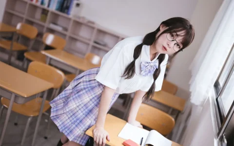 Ashley - 学生服 JK Uniform [115P／302MB]