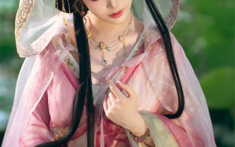 雯妹不讲道理 - 祝您中秋快乐owo [20P／156.4MB]