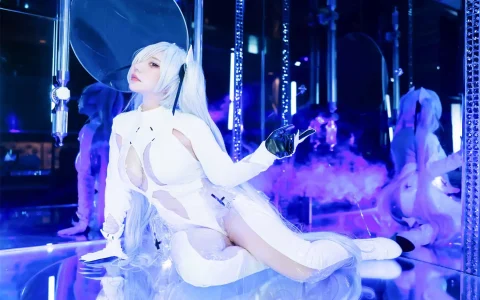 SAKU サク - Cinderella 灰姑娘 [451P／327.2MB]