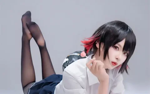 轩萧学姐 - 鲨鱼妹JK [100P + 1V／554MB]