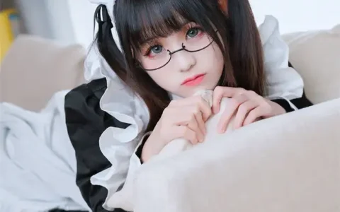 miko酱ww - 生日限定女仆 Maid Birthday Edition [26P／294MB]