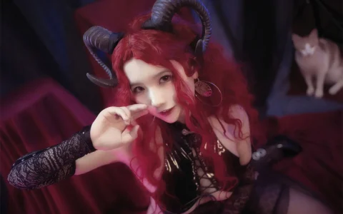 阿半今天很开心 - 靡烟恶魔 [34P／294MB]