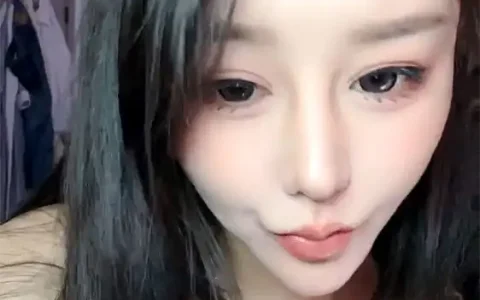 孞冬 - 夜场DJ 女神气质 喷血魔鬼身材 [NSFW][2V／2.88GB]