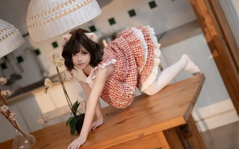 Bangni邦尼 – 木屋喵语 [81P + 3V／989MB]