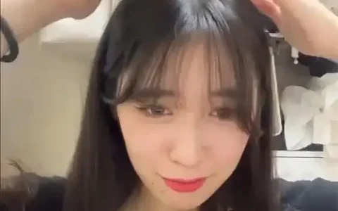 얌콩뚜 1대1 비번방 [올노출] [3P + 1V／439MB]