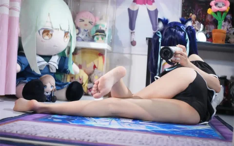 白栎Shirly - 黑见茜香 Kuromi Serika [119P／1.13GB]