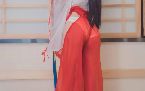 西园寺南歌 – 透明巫女 see through miko